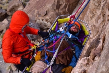 Rescue scenario on a Wilderness Medicine course photo by Tim Doyle